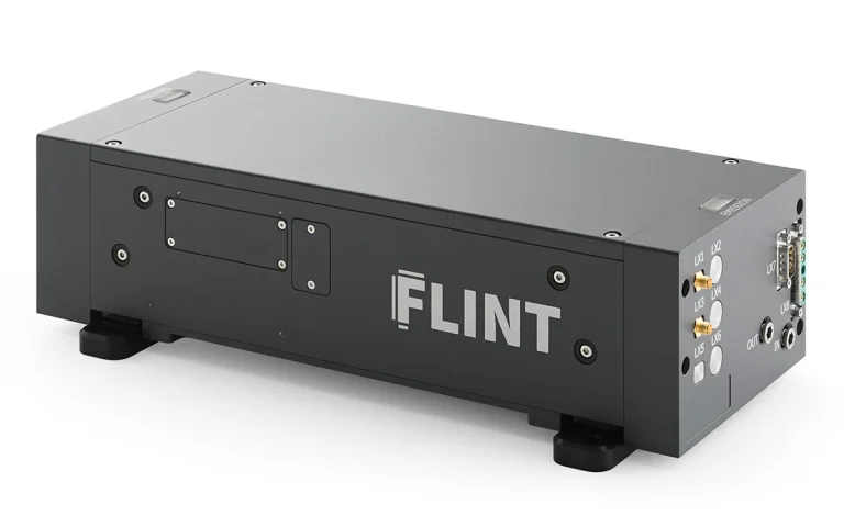 FLINT-FL1 Femtosecond Oscillator (back view)